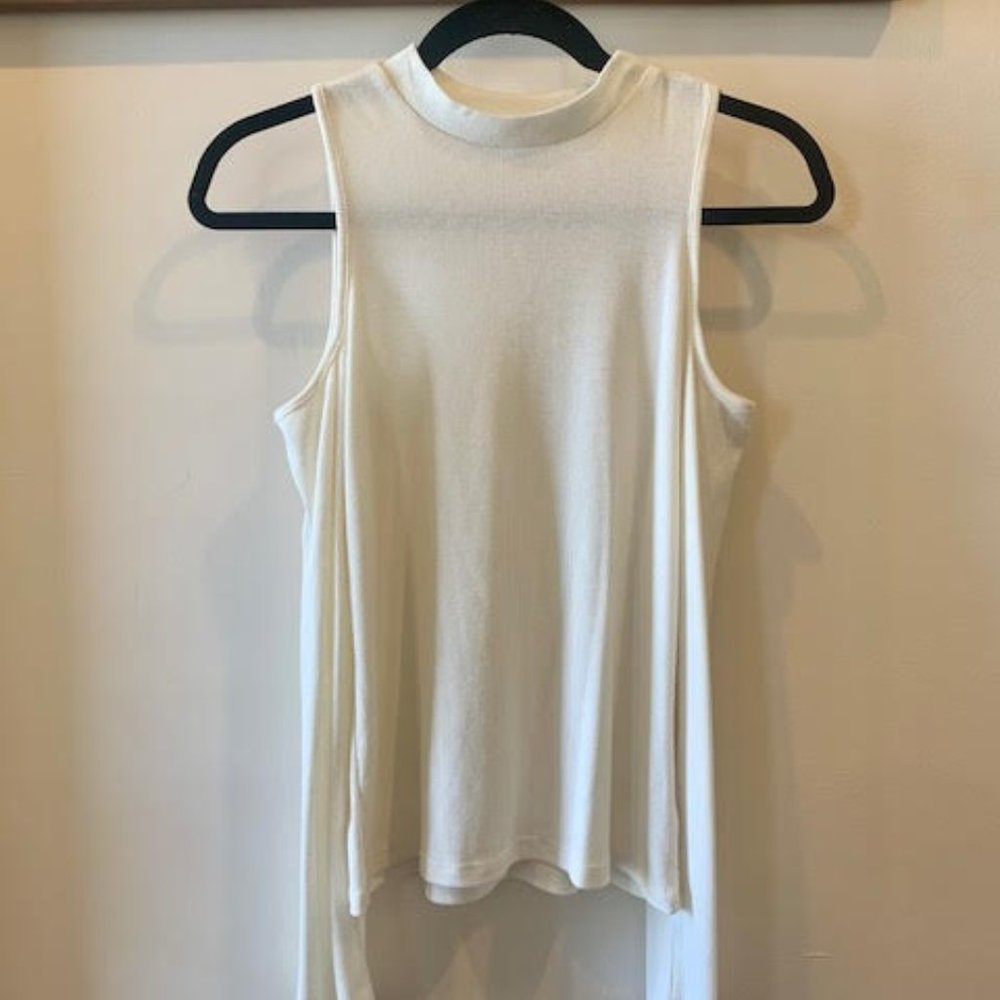 Revolve Cold Shoulder Top - Picture 4 of 5